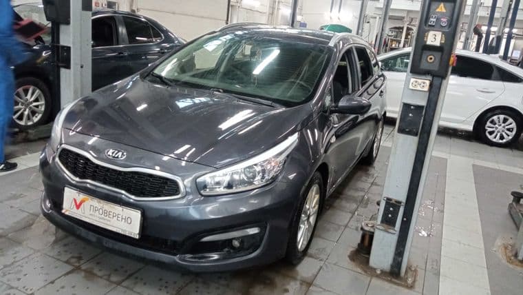 KIA Ceed 2017 года, 139 122 км - вид 1
