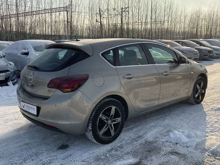 Opel Astra, 2010 - вид 3