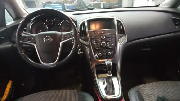 Opel Astra, 2012 - вид 4