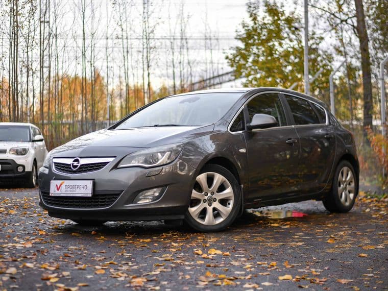 Opel Astra, 2012
