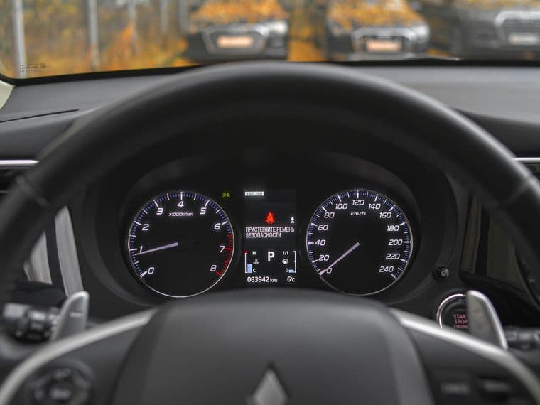 Mitsubishi Outlander, 2014 - вид 4