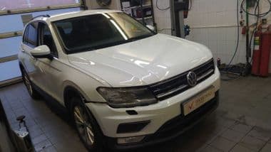 Volkswagen Tiguan 2017 года, 130 627 км - вид 2