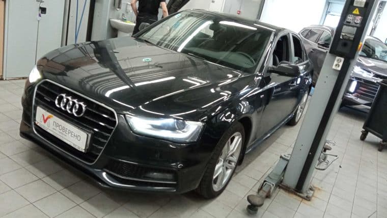 Audi A4 2014 года, 147 741 км - вид 1