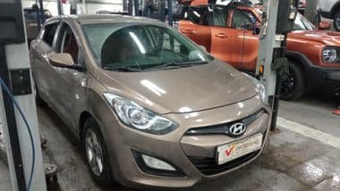 Hyundai i30 2014 года, 167 000 км - вид 2