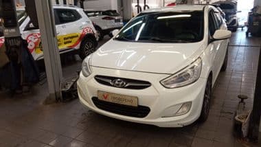 Hyundai Solaris 2013 года, 254 590 км - вид 1