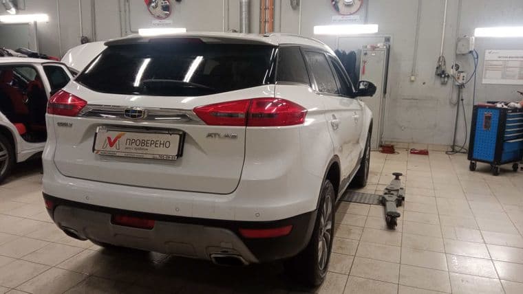 Geely Atlas, 2019 - вид 4