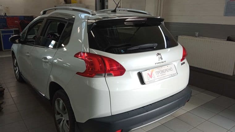 Peugeot 2008, 2014 - вид 3