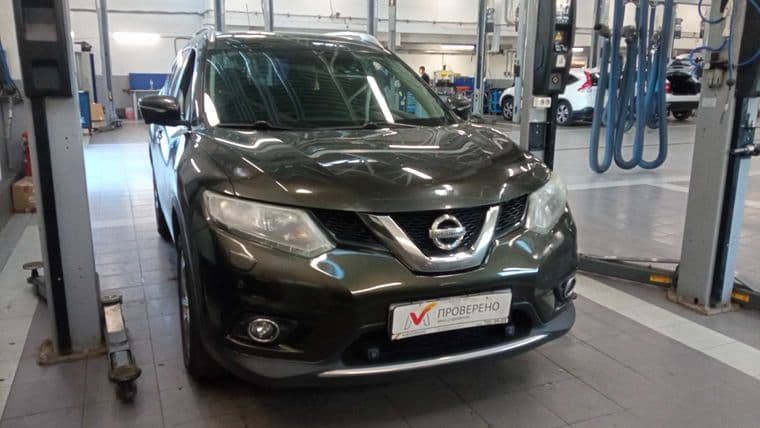 Nissan X-Trail 2015 года, 185 080 км - вид 2