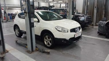 Nissan Qashqai 2013 года, 121 000 км - вид 2