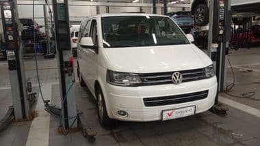 Volkswagen Multivan 2011 года, 83 310 км - вид 2