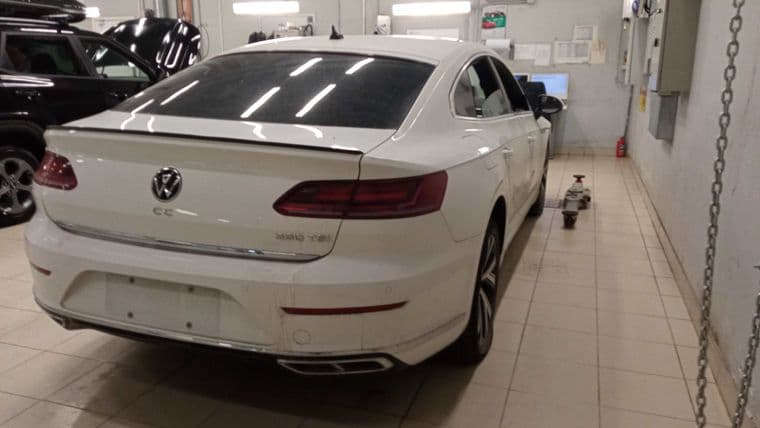 Volkswagen Passat CC, 2022 - вид 2
