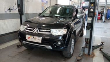 Mitsubishi Pajero Sport 2014 года, 146 828 км - вид 1