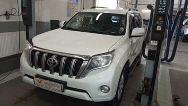 Toyota Land Cruiser Prado 2016 года, 376 675 км - вид 1