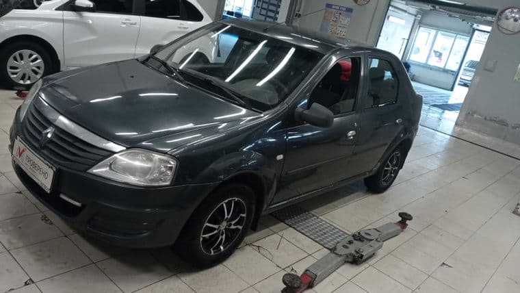 Renault Logan 2010 года, 229 191 км - вид 1