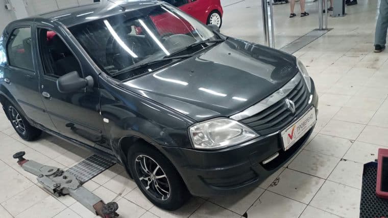 Renault Logan, 2010 - вид 1