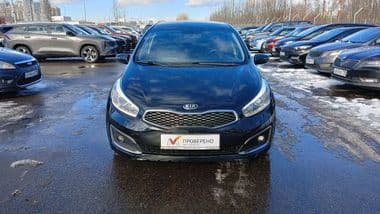 KIA Ceed 2017 года, 135 568 км - вид 2
