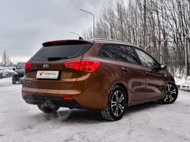 KIA Ceed 2017 года, 290 884 км - вид 2