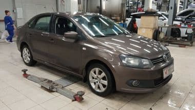 Volkswagen Polo 2015 года, 217 000 км - вид 2