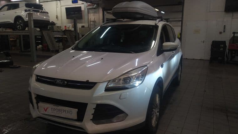 Ford Kuga, 2014