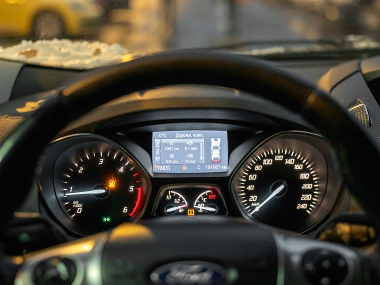 Ford Kuga, 2014 - вид 4