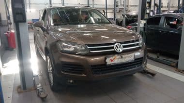 Volkswagen Touareg 2012 года, 243 037 км | VIN 03837 - вид 2