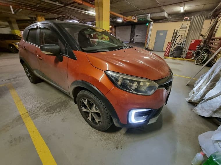 Renault Kaptur 2017 года, 82 000 км - вид 2