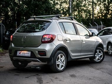 Renault Sandero Stepway 2017 года, 99 334 км - вид 2