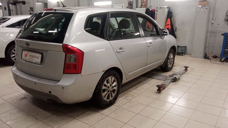 KIA Carens, 2011 - вид 2