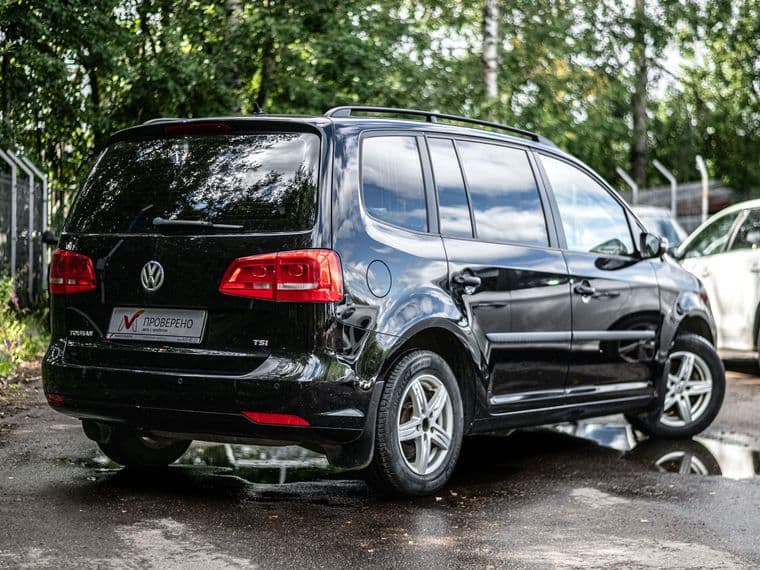 Volkswagen Touran, 2012 - вид 1