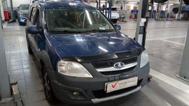 ВАЗ (LADA) Largus Cross 2018 года, 188 667 км - вид 2