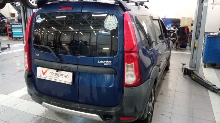 ВАЗ (LADA) Largus Cross, 2018 - вид 2