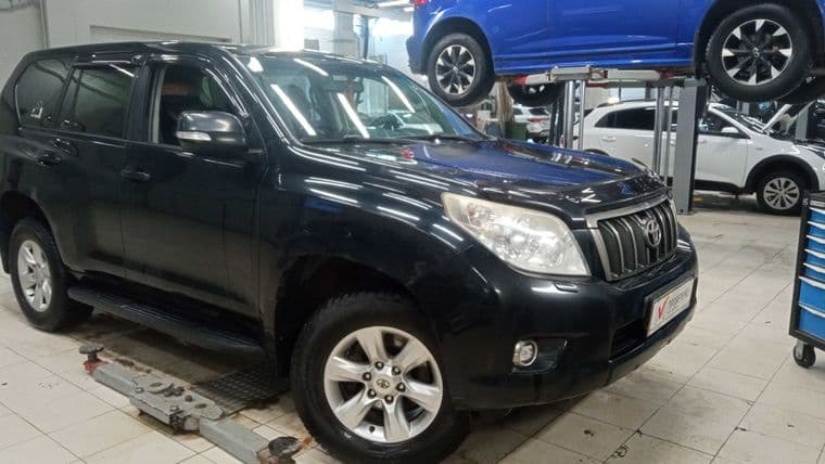 Toyota Land Cruiser Prado, 2010 - вид 1