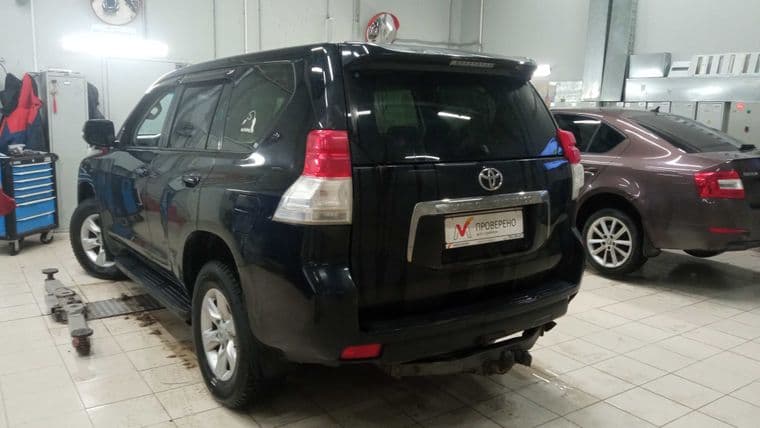 Toyota Land Cruiser Prado, 2010 - вид 3