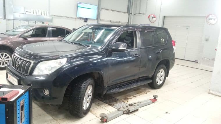 Toyota Land Cruiser Prado, 2010