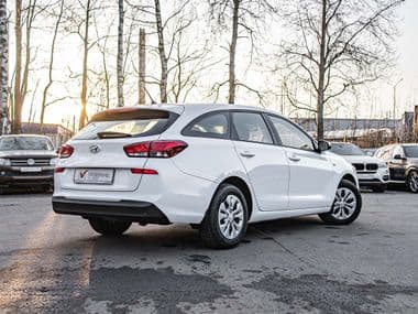 Hyundai i30 2023 года, 130 км - вид 2