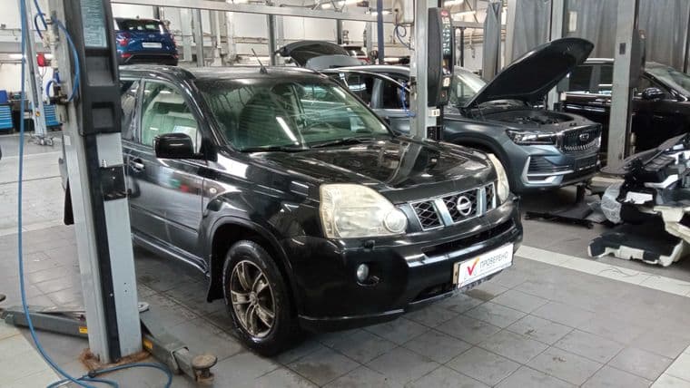 Nissan X-Trail 2008 года, 232 681 км - вид 2