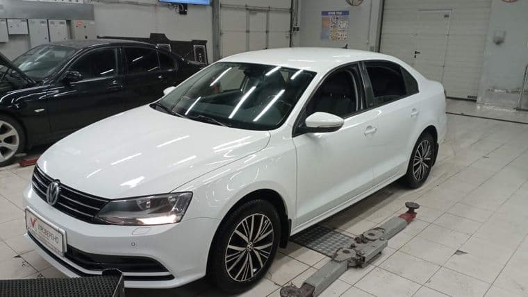 Volkswagen Jetta, 2016