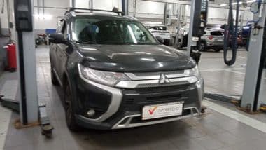 Mitsubishi Outlander 2020 года, 108 419 км | VIN 03213 - вид 2