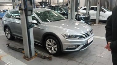 Volkswagen Passat 2019 года, 123 454 км - вид 2