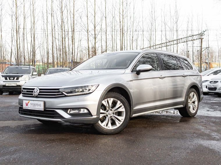Volkswagen Passat 2019 года, 123 454 км - вид 1