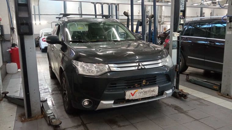 Mitsubishi Outlander 2014 года, 196 848 км | VIN 07310 - вид 2