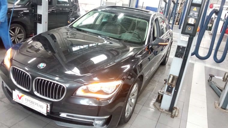 BMW 7 серия, 2013
