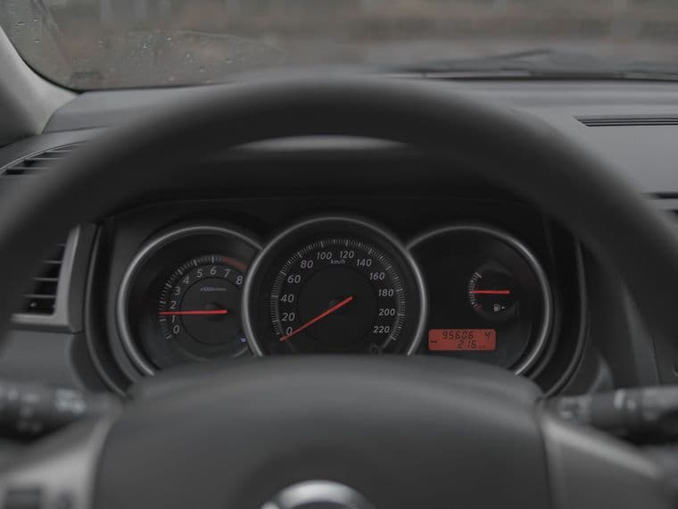 Nissan Tiida, 2011 - вид 4