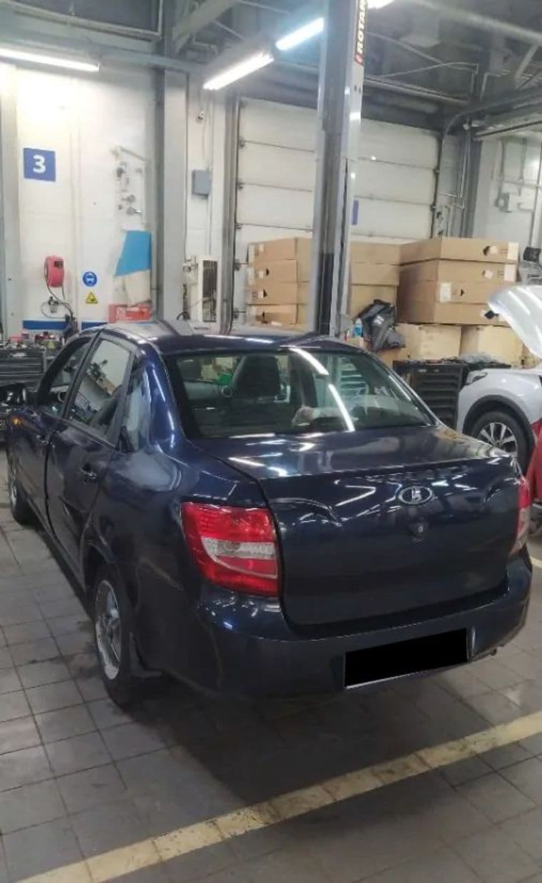 ВАЗ (LADA) Granta, 2013 - вид 3