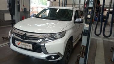 Mitsubishi Pajero Sport 2017 года, 207 616 км - вид 1