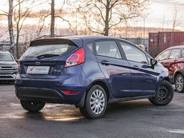Ford Fiesta 2016 года, 109 693 км - вид 2