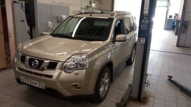 Nissan X-Trail 2011 года, 207 361 км - вид 2