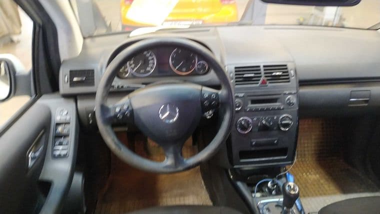 Mercedes-Benz A-класс, 2012 - вид 4