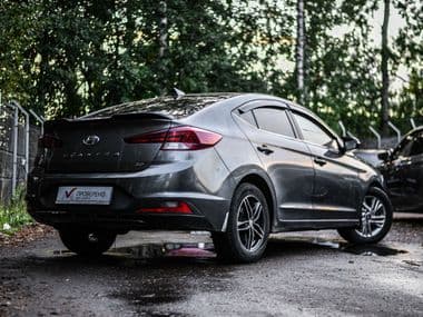 Hyundai Elantra 2019 года, 520 000 км - вид 2