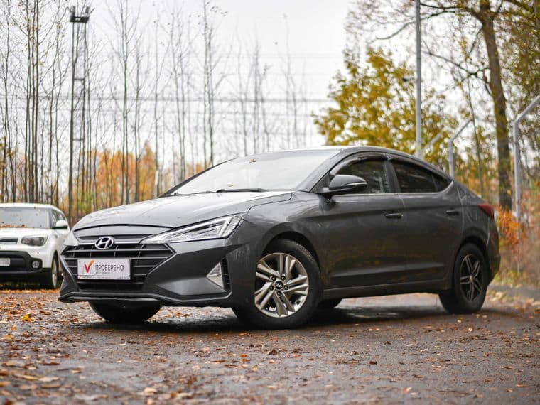 Hyundai Elantra, 2019